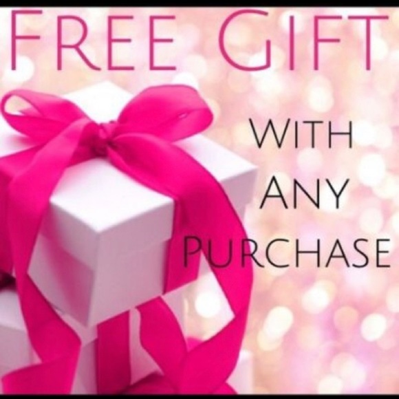 CHANEL Other - Free surprise gift 🎁 with every purchase❤️